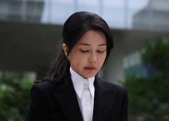 تحقيقات الفساد تطال الرئيس الكوري السابق وزوجته