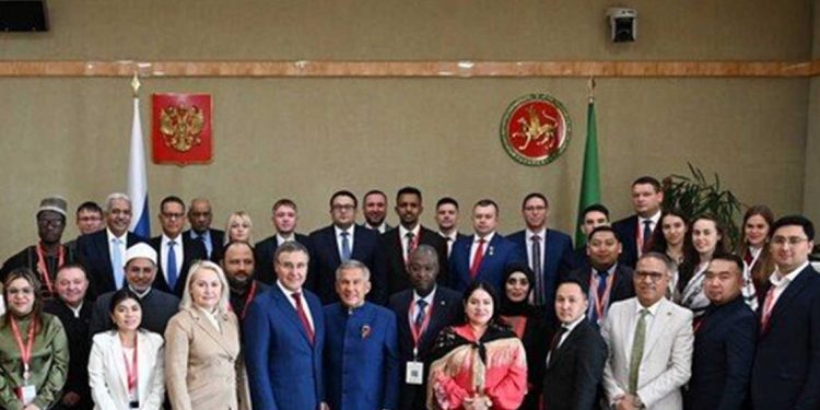 مشاركة الجزائر في قمة قازان للشباب