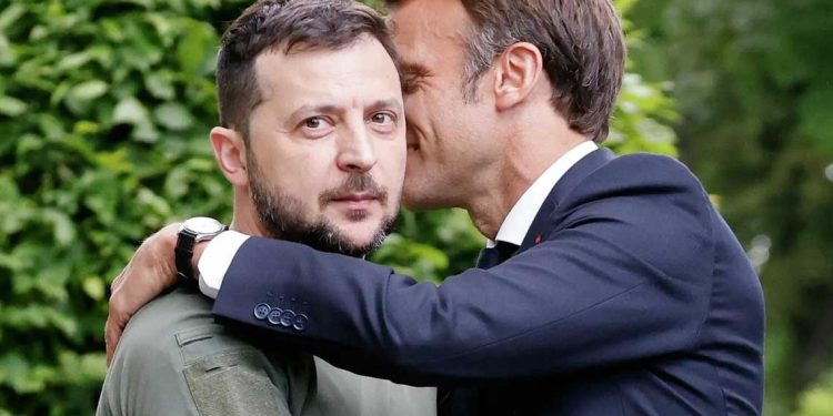 هل تحاول فرنسا عرقلة “السلام” في أوكررانيا ؟