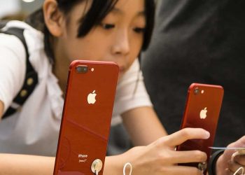 آيفون 17 يبدأ مبيعاته بقوة في السوق الصينية