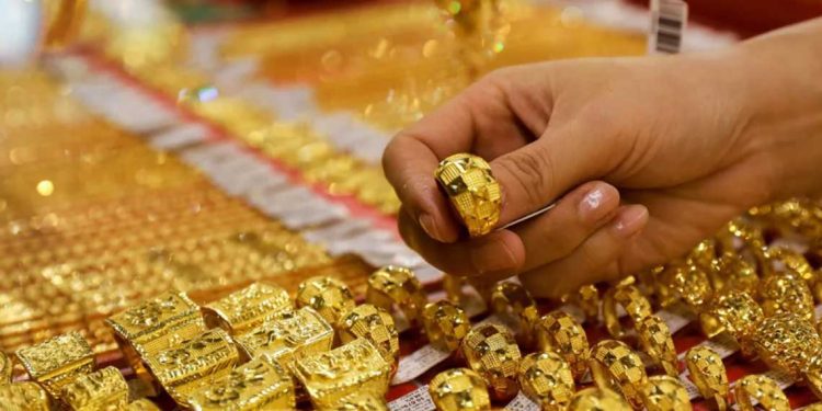 أسعار الذهب تقفز إلى مستويات تاريخية و الفضة تحلق