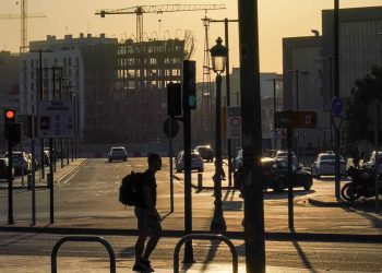 إسبانيا تنال ترقية ائتمانية ثلاثية مع توقعات نمو تفوق منطقة اليورو