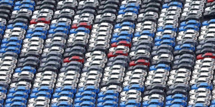 الاقتصاد الياباني يسجل نموًا أقوى رغم الضغوط والاضطرابات السياسية