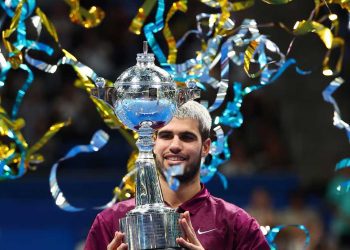 التتويج في طوكيو يزيد ألقاب ألكاراز إلى 24 في مسيرته