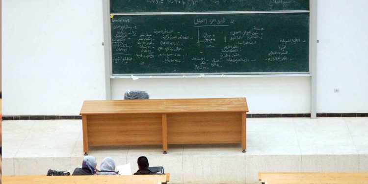 تعليم عالي…عدد الأساتذة بلغ 75 ألفًا لتأطير ما يقارب 1.8 مليون طالب