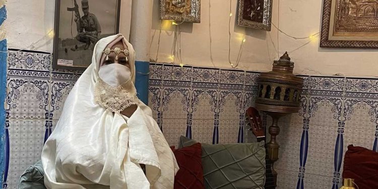 الحايك الجزائري … رمز الأصالة والحياء في الزي التقليدي