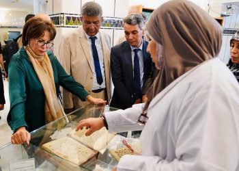 في أول مهمة ميدانية…وزيرة الثقافة تزور المكتبة الوطنية