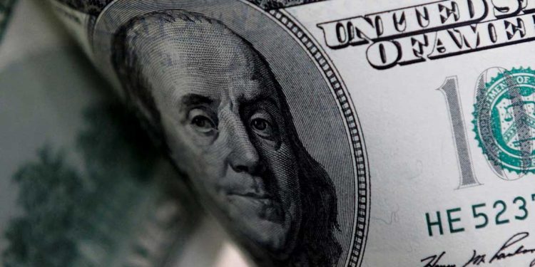 الذهب يواصل مكاسبه والدولار يتراجع بفعل ضعف بيانات العمل الأمريكية