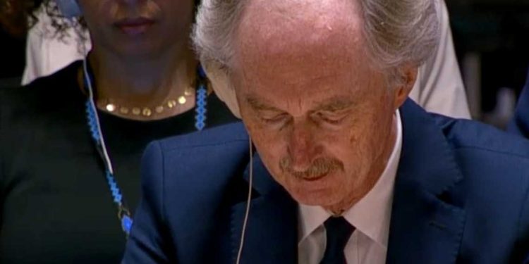 المبعوث الأممي إلى سوريا يعلن الاستقالة من منصبه