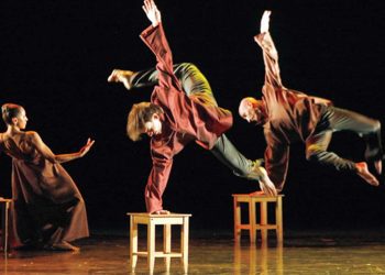 نشيد السلام…مهرجان الجزائر يربط بلدان العالم