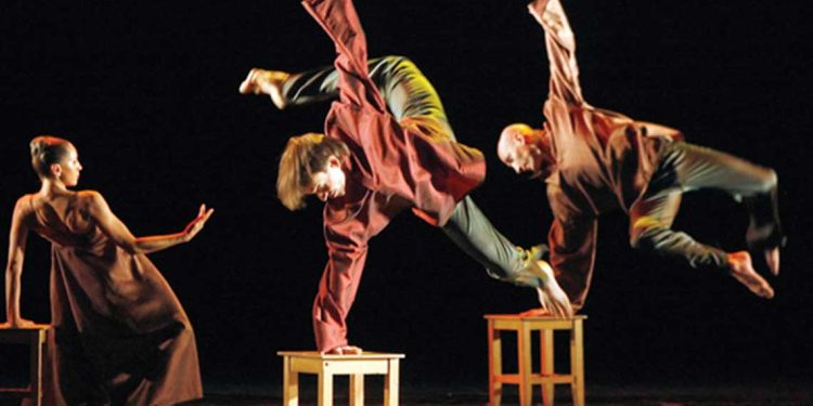 نشيد السلام…مهرجان الجزائر يربط بلدان العالم