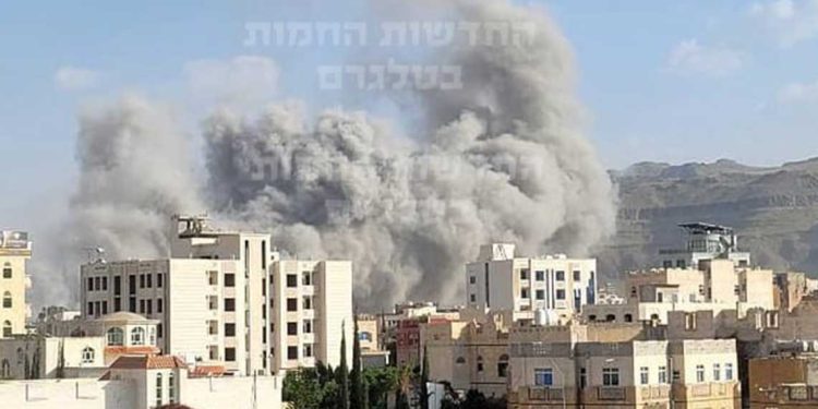 انفجارات تهز صنعاء بعد غارات “إسرائيلية”