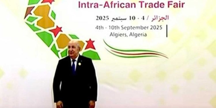 تبون يفتتح معرض التجارة الإفريقية بالجزائر