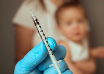 ترامب …لا تدعهم يلقحون طفلك بكل هذه اللقاحات