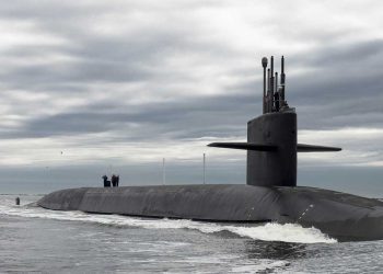 ترامب بنقل غواصتين نوويتين إلى سواحل روسيا