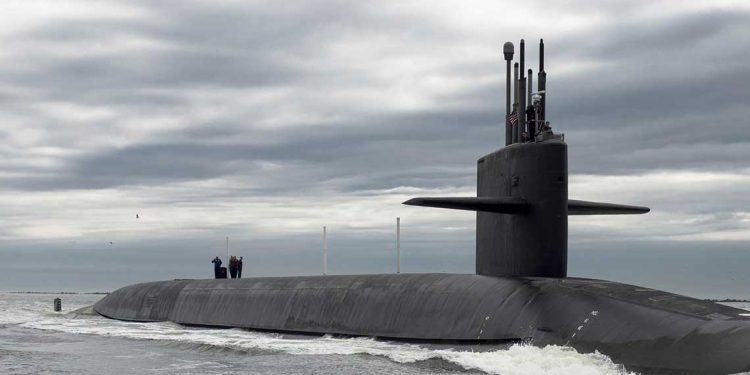 ترامب بنقل غواصتين نوويتين إلى سواحل روسيا