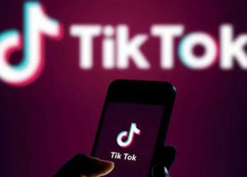 تيك توك تحت مجهر البرلمان الفرنسي…”أسوأ شبكة اجتماعية تهاجم الشباب”