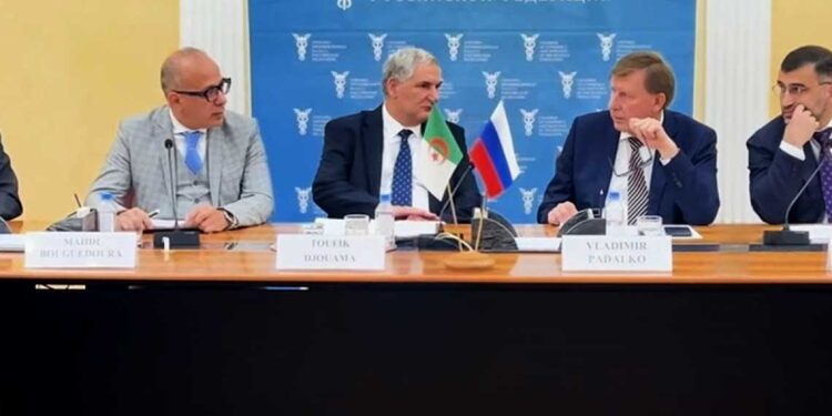 رجال أعمال روس يبحثون فرص التعاون في الجزائر