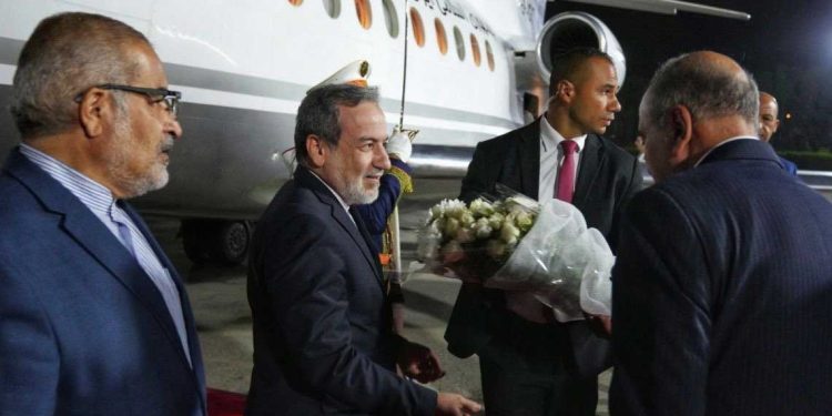 في إطار جولة دبلوماسية بشمال أفريقيا ….عراقتشي في تونس لتعزيز العلاقات الثنائية