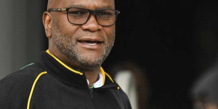 فرنسا …وفاة السفير الجنوب أفريقي في ظروف غامضة