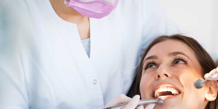 طب الأسنان…جمعية جزائرية توقع مذكرة تفاهم مع مؤسسة “إنريكو ماتيي” الإيطالية