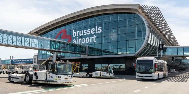مطار بروكسل يضطر لإلغاء نصف رحلات الأحد بعد هجوم إلكتروني