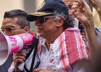 واشنطن تلغي تأشيرة رئيس كولومبيا بعد دعمه للفلسطينيين