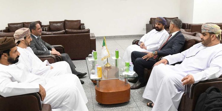 وفد من مجلس الشورى العماني بالجزائر