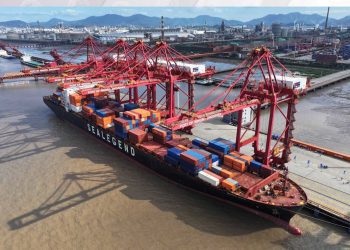 يربط الصين بأوروبا،…اول رحلة شحن بحرية عبر القطب الشمالي