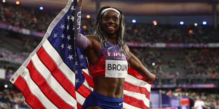 براون تهزم الجميع في لقاء أثلوس بنيويورك