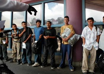 أكثر من مليوني مهاجر غير شرعي من الولايات المتحدة