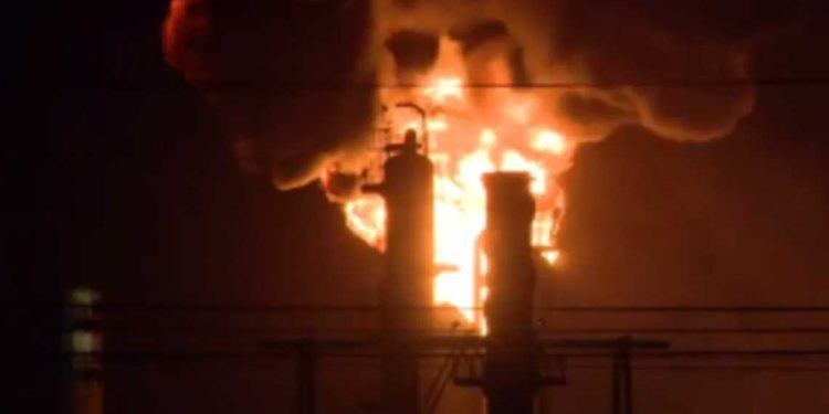 أمريكا…حريق في مصفاة شيفرون