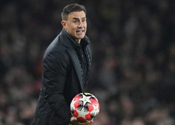 أوزبكستان تختار كانافارو لقيادة المنتخب الأول