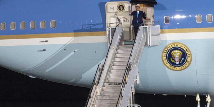 إكتشاف منصة قنص منصوبة نحو طائرة ترامب