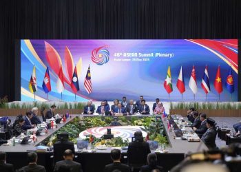 إنطلاق قمة آسيان في كوالالمبور