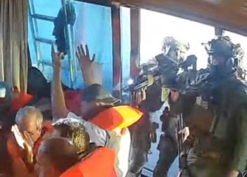 اعتراض  أسطول الصمود يثير جدلاً دبلوماسياً وقانونياً دولياً