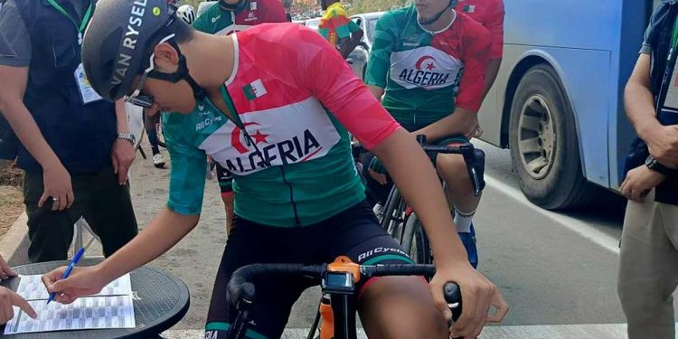 على خط الانطلاق لمدينة الجزائر…الجائزة الدولية الكبرى للدراجات