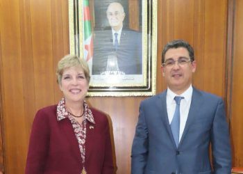 الجزائر والولايات المتحدة تبحثان سبل تطوير التعاون الصحي