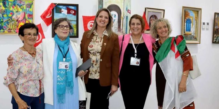 الضفة الأخرى للذاكرة…معرض فني يربط بين الجزائر وتونس