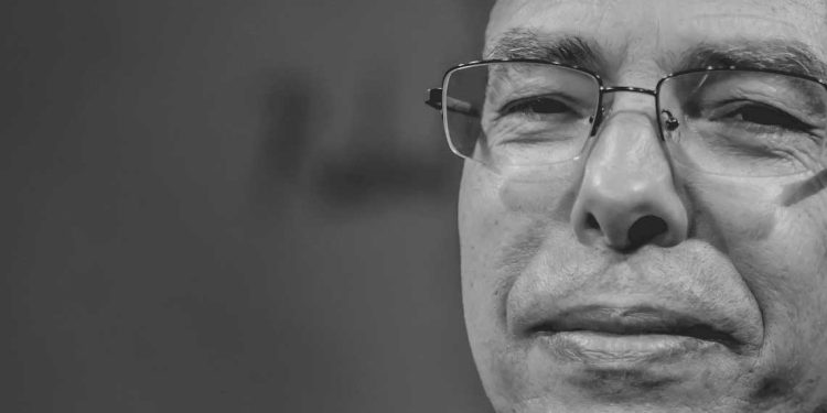 المعطي منجب…الانتفاضات الشبابية في المغرب رد فعل على سياسات المخزن