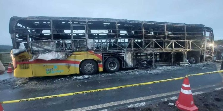 الهند… 20 قتيلاً إثر حريق حافلة