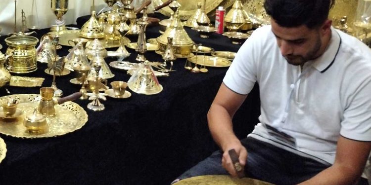 اليد الذهبية في قسنطينة… ملتقى الحرف والإبداع