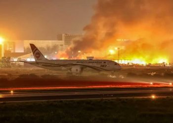 بنغلاديش…حريق ضخم في مطار دكا يعطل الرحلات الدولية