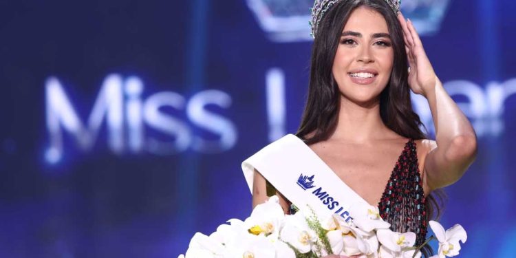 بيرلا حرب تتوج ملكة جمال لبنان لعام 2025