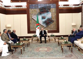 تبون يستقبل وزير الدفاع التونسي لتعزيز التعاون العسكري