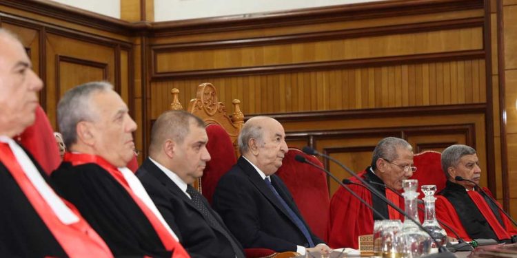 تبون…ضرورة تكثيف المحاكم التجارية