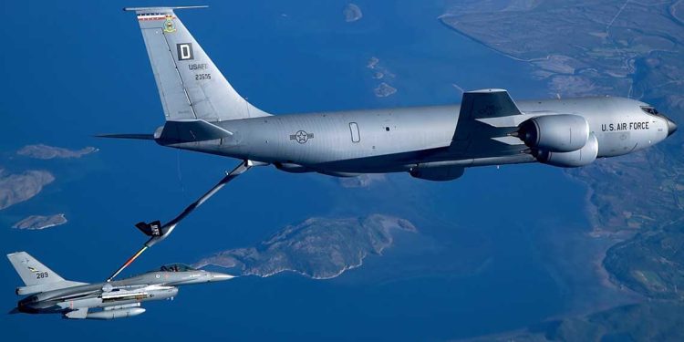 هل تستعد أمريكا لضربة محتملة على إيران ؟