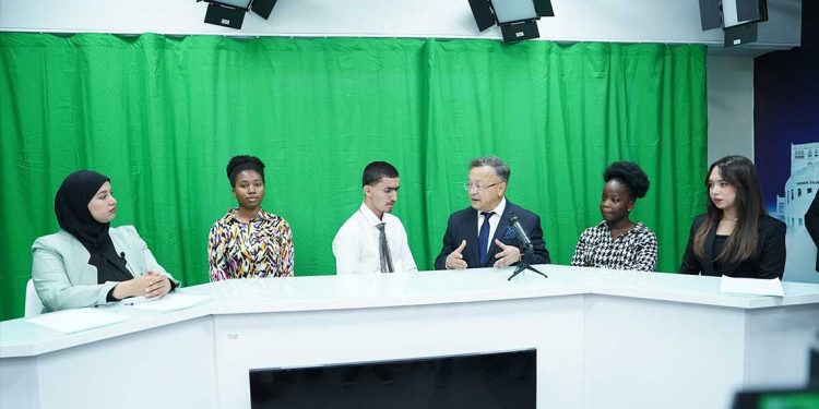 جامعة الجزائر …افتتاح استديوهات رقمية حديثة بكلية الإعلام والاتصال