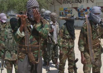 هجوم جديد لحركة “الشباب” على مقديشو يعيد التوتر الأمني إلى الواجهة