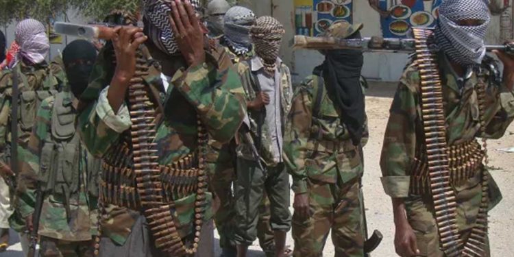 هجوم جديد لحركة “الشباب” على مقديشو يعيد التوتر الأمني إلى الواجهة